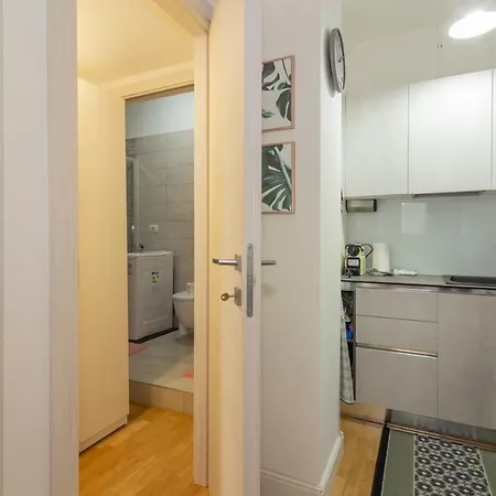Appartement Comodo Vicino A Stazione Centrale - Brianza Master Guest